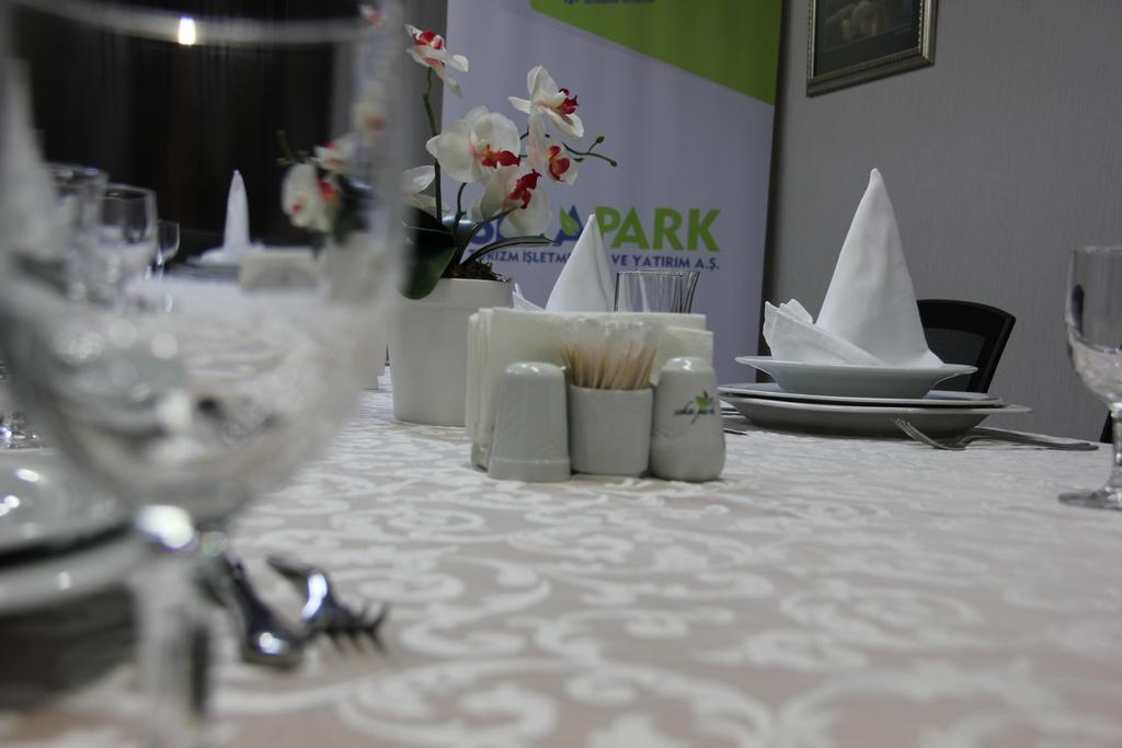 Seka Park Hotel Izmit Kültér fotó